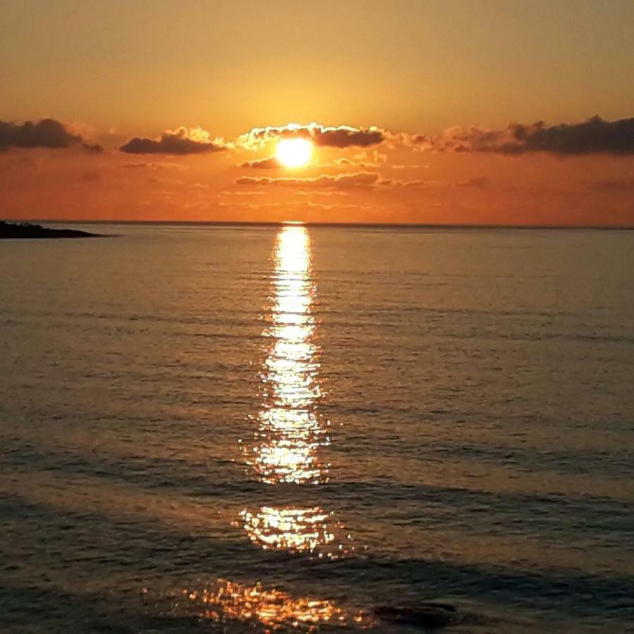 Casa Caronia Marina Near Cefalu Bagian luar foto